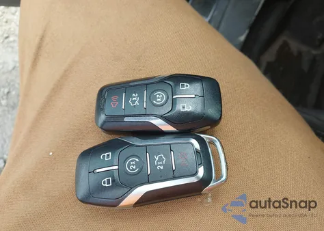 2013 Ford Fusion Energi Titanium из США, поврежденный, VIN 3FA6P0SU0DR241025